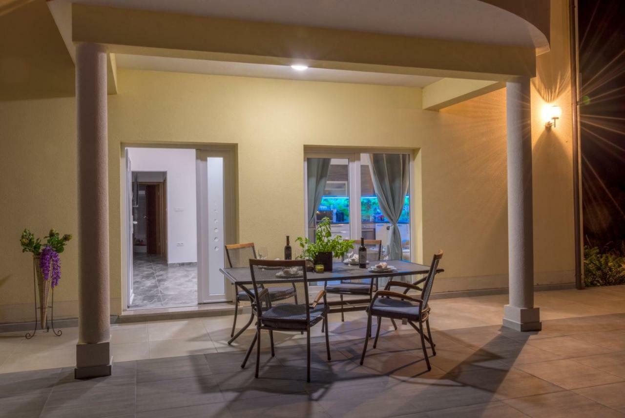 Villa Scolopax Rusticola Skradin With Heated Pool Exterior foto
